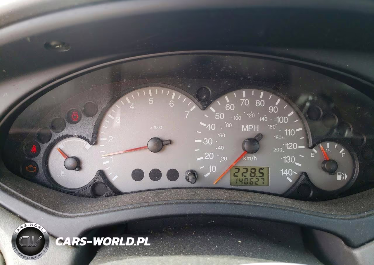 2003 Ford Focus VIN:3FAFP37Z43R141742 - 9