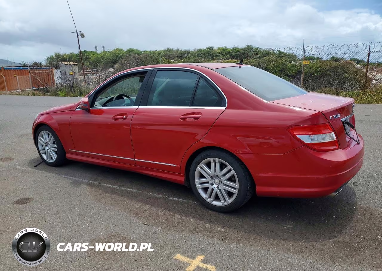 2011 Mercedes-Benz C 300 VIN:WDDGF5EB8BA510104 - 2