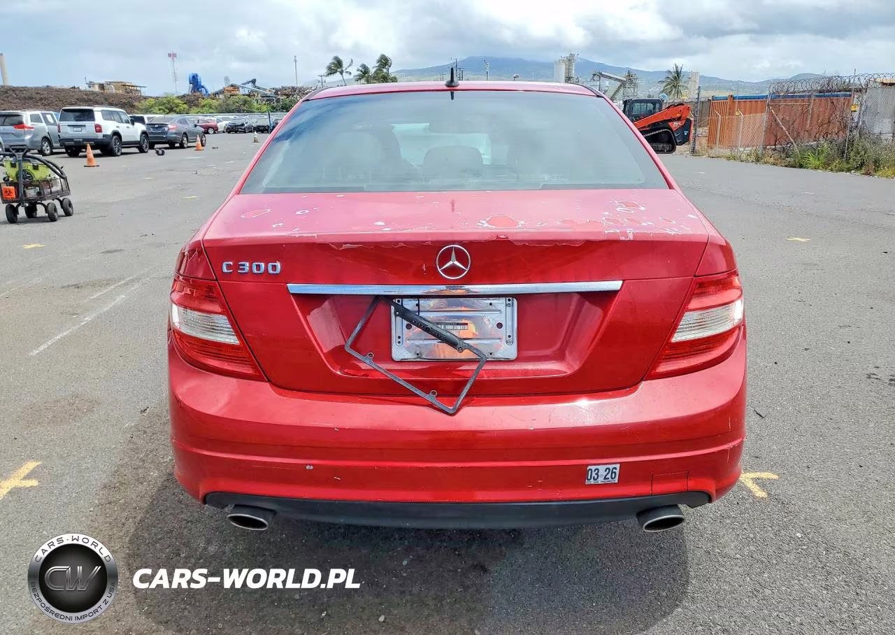 2011 Mercedes-Benz C 300 VIN:WDDGF5EB8BA510104 - 6