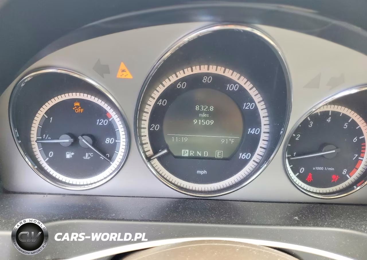 2011 Mercedes-Benz C 300 VIN:WDDGF5EB8BA510104 - 9