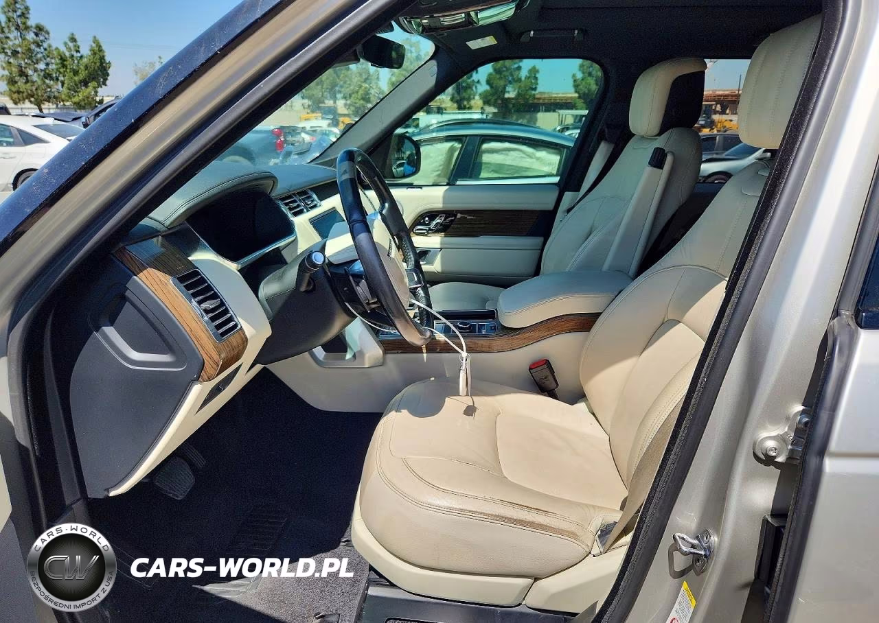 2019 Land Rover Range Rover VIN:SALGR2RV9KA546025 - 7