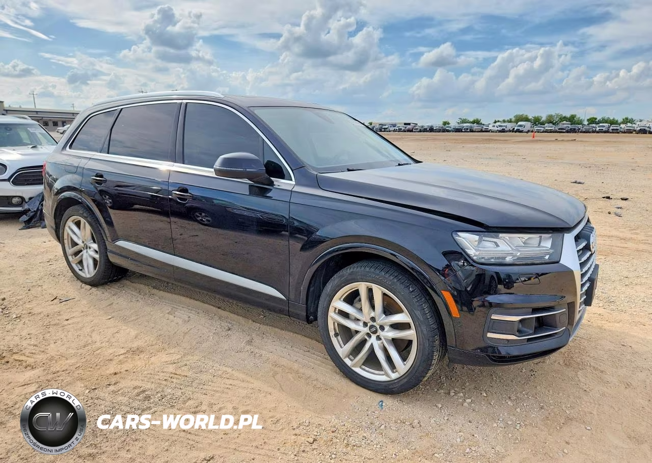 2017 Audi Q7 Prestige VIN:WA1VAAF71HD020947 - 4