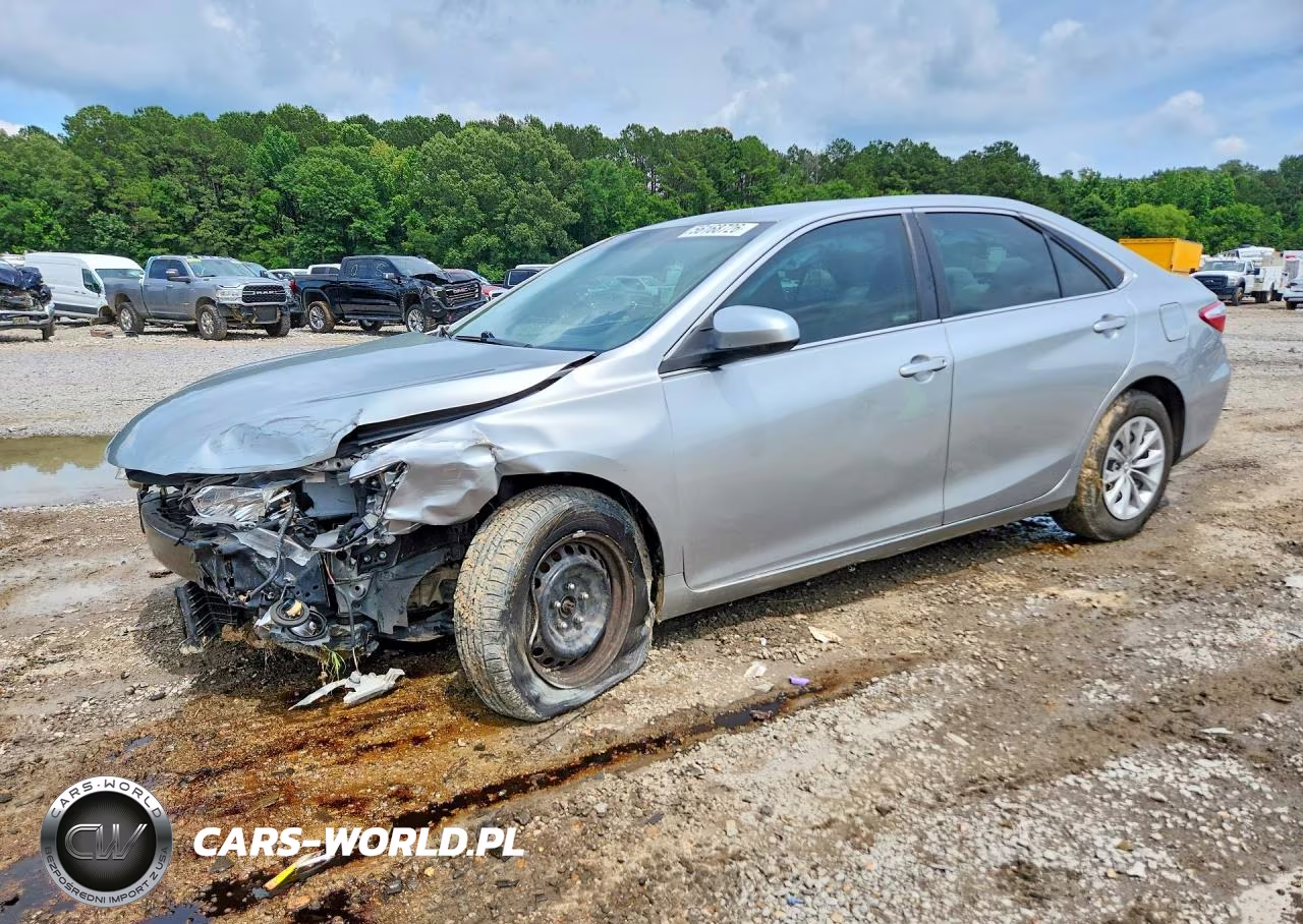 2017 Toyota Camry Le – zdjęcie 1 z 12
