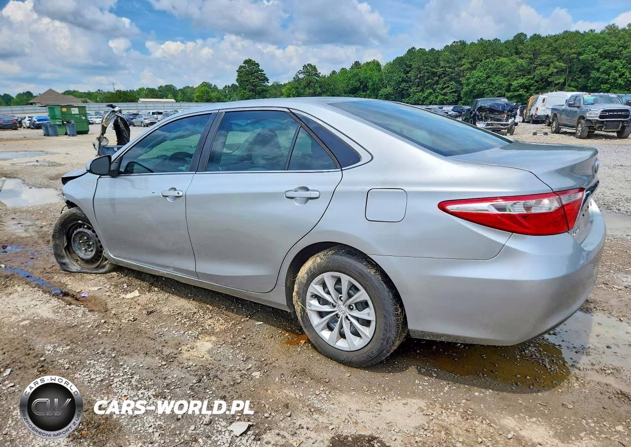 2017 Toyota Camry Le VIN:4T1BF1FK4HU698747 - 2