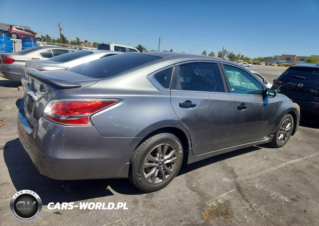 2015 Nissan Altima 2.5 S VIN:1N4AL3AP8FC477426 - 3