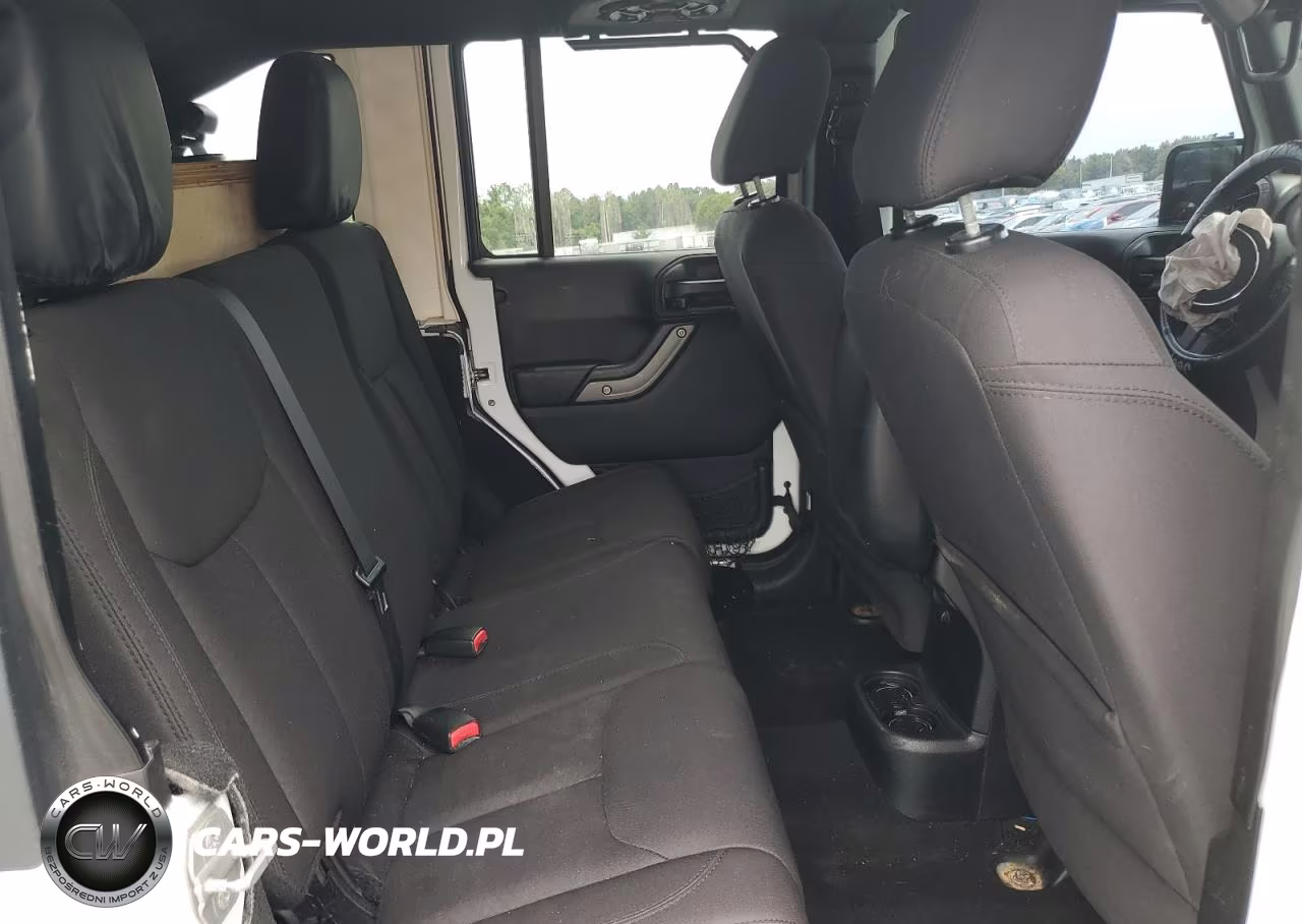 2014 Jeep Wrangler Unlimited Sport VIN:1C4BJWDG6EL312166 - 10