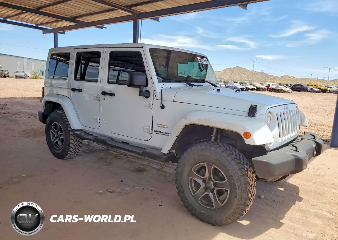 2013 Jeep Wrangler Unlimited Sahara VIN:1C4BJWEGXDL567285 - 4