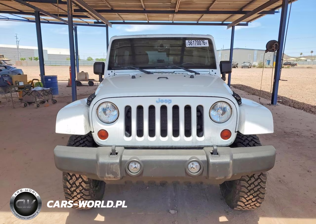 2013 Jeep Wrangler Unlimited Sahara VIN:1C4BJWEGXDL567285 - 5