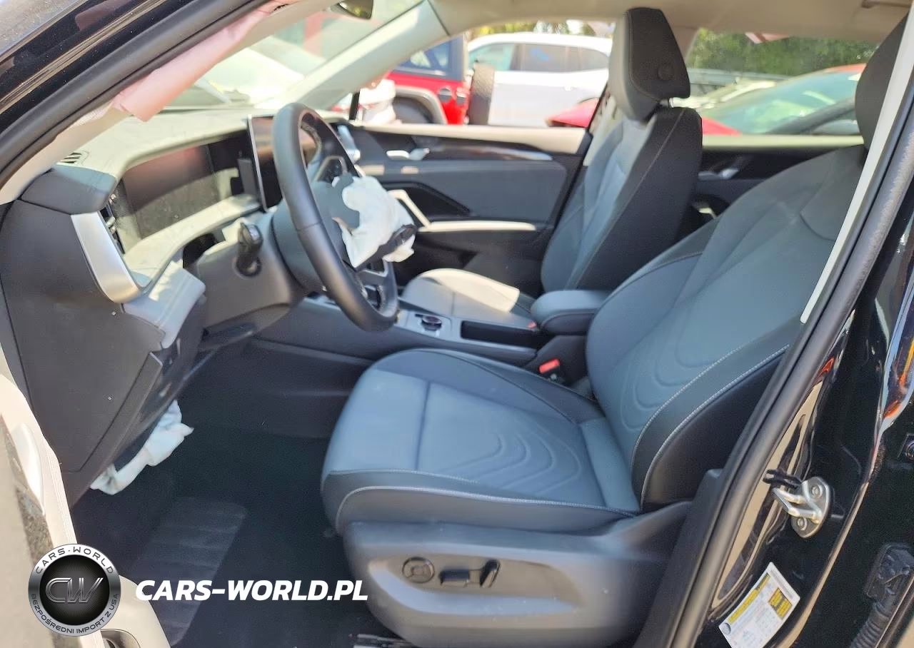 2026 Volkswagen Tiguan Se VIN:3VVFR7RMXTM063396 - 7