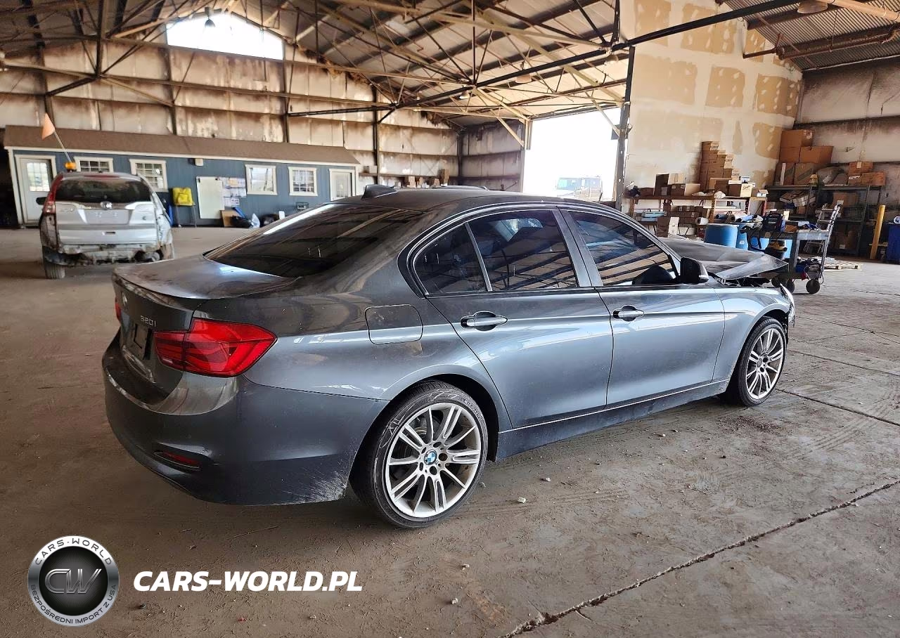 2016 BMW 320 I VIN:WBA8E1G53GNU10023 - 3