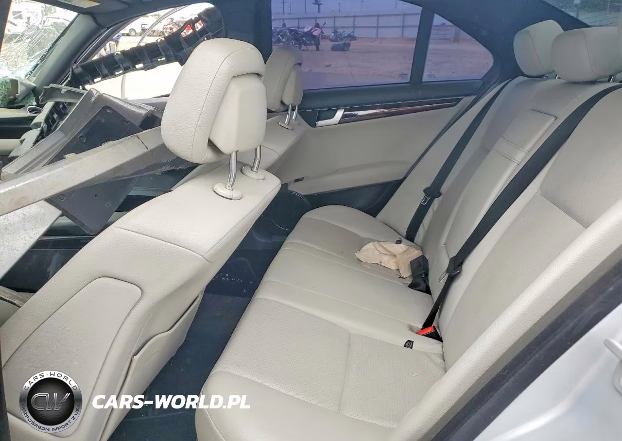 2012 Mercedes-Benz C 250 VIN:WDDGF4HB0CR220612 - 10