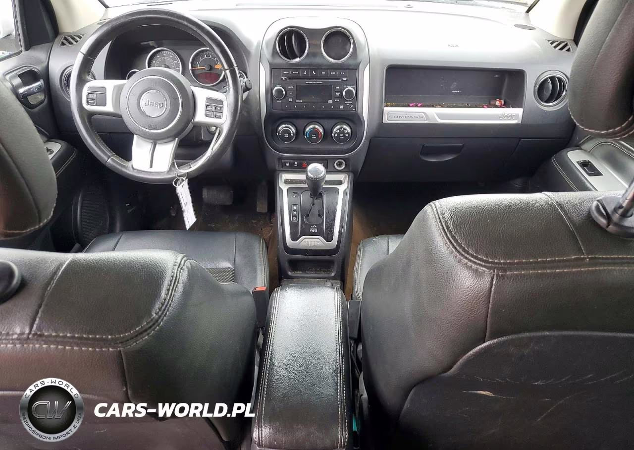 2017 Jeep Compass Latitude VIN:1C4NJCEA5HD151524 - 8