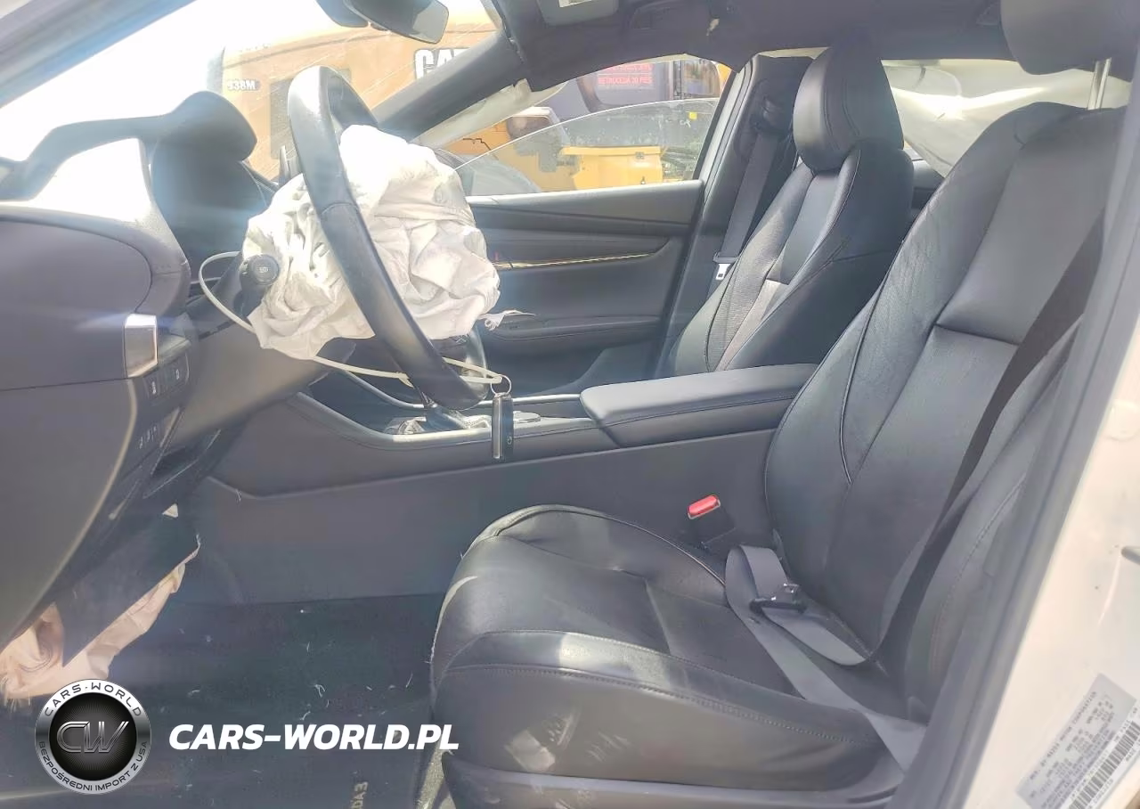 2022 Mazda 3 Premium VIN:JM1BPBML7N1506611 - 7