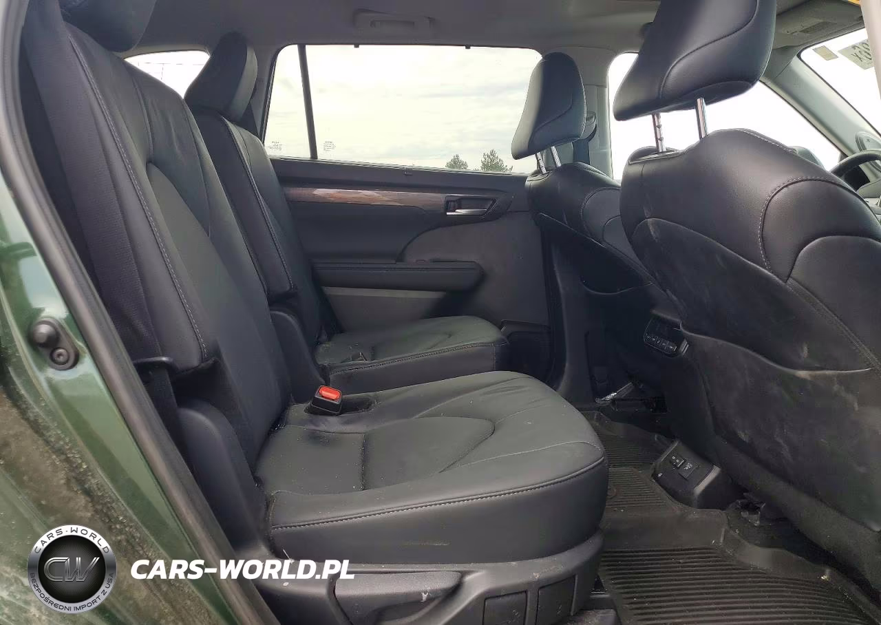 2024 Toyota Highlander Hybrid Limited VIN:5TDXBRCH2RS635696 - 11