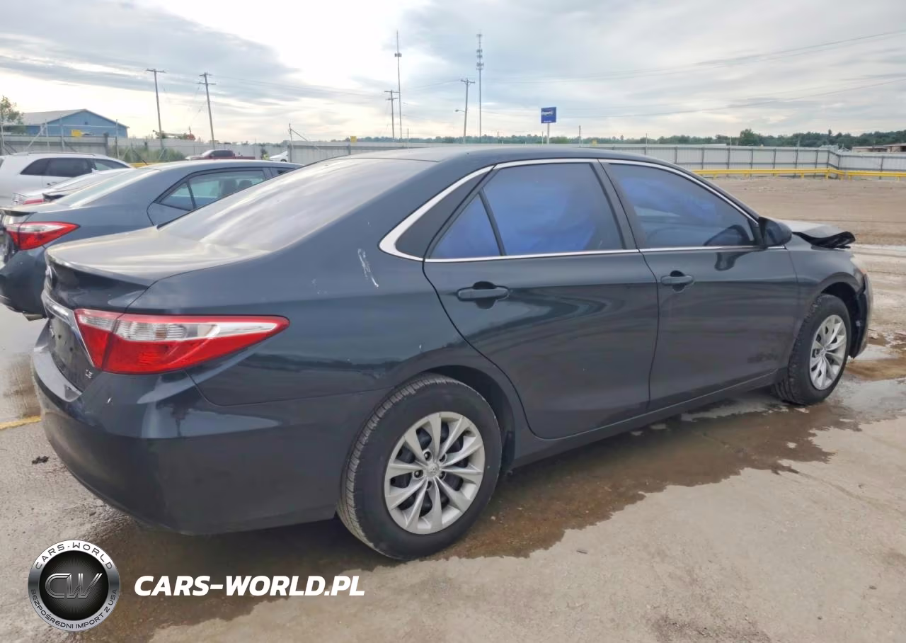 2015 Toyota Camry Le VIN:4T1BF1FK7FU475339 - 3