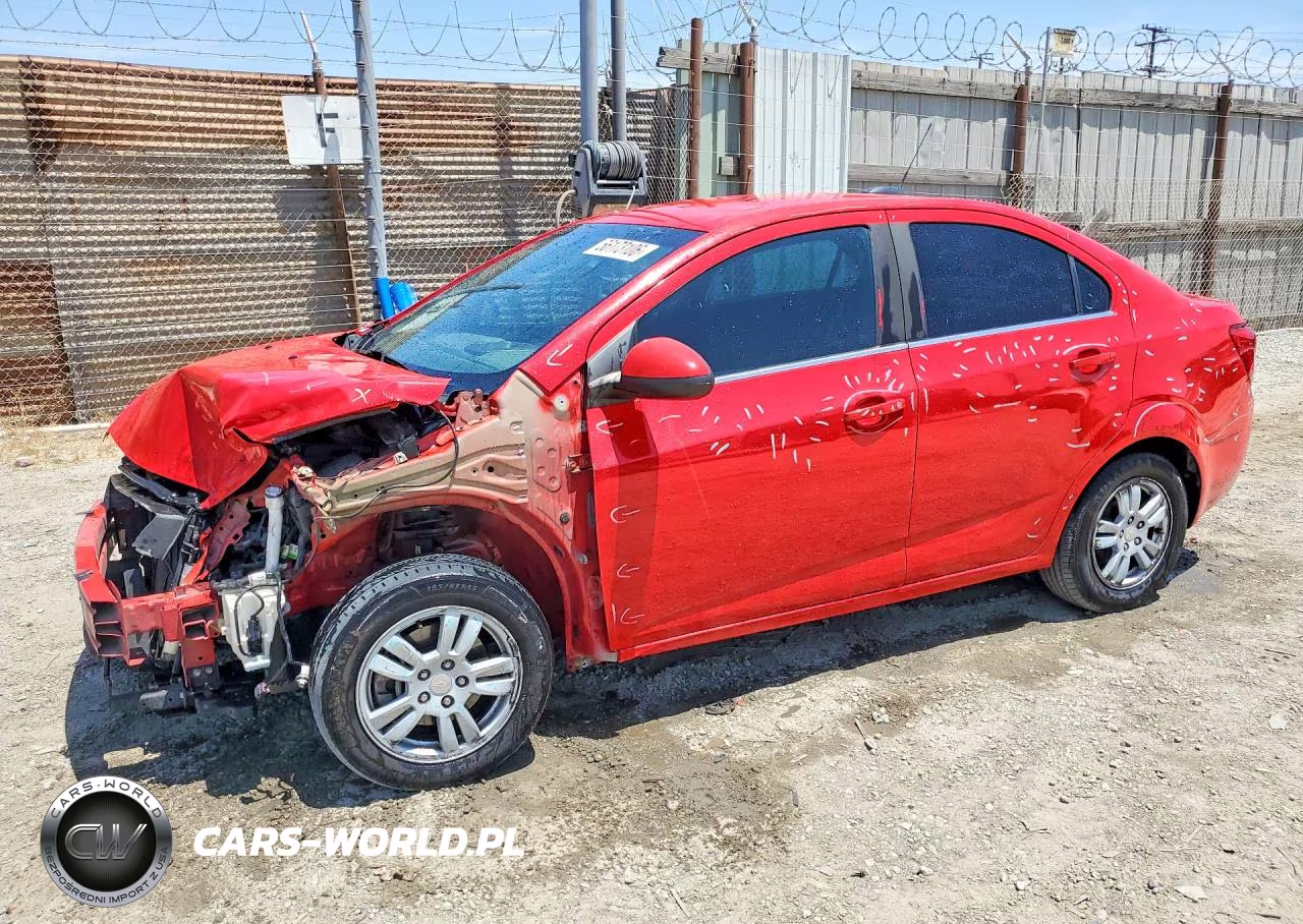 2016 Chevrolet Sonic Lt – zdjęcie 1 z 13