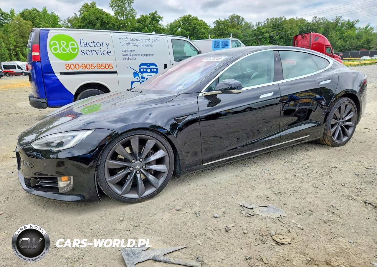 2017 Tesla Model S – zdjęcie 1 z 12