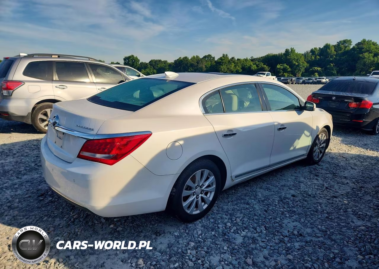 2015 Buick Lacrosse VIN:1G4GB5GR1FF273105 - 3