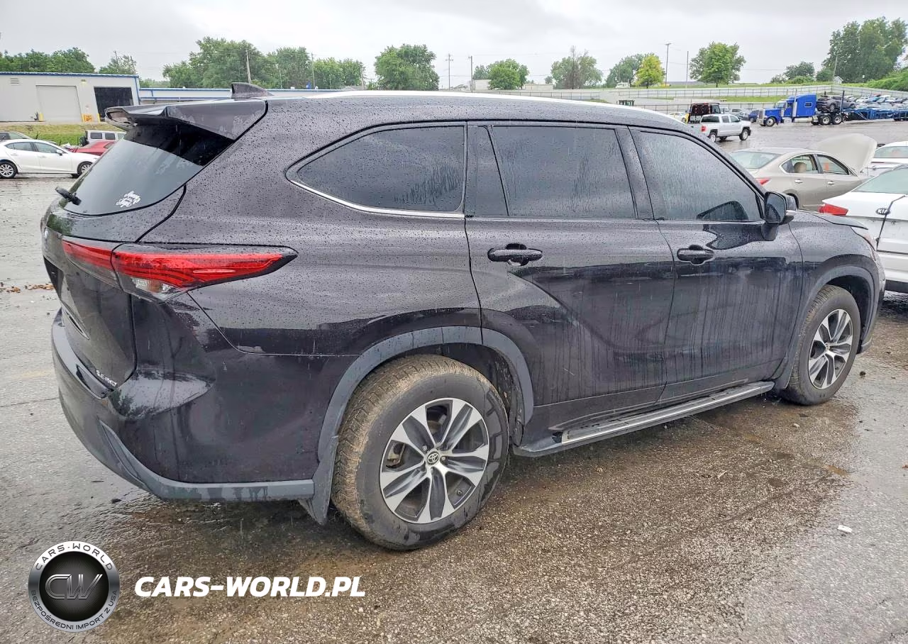 2020 Toyota Highlander Xle VIN:5TDGZRBHXLS046755 - 3