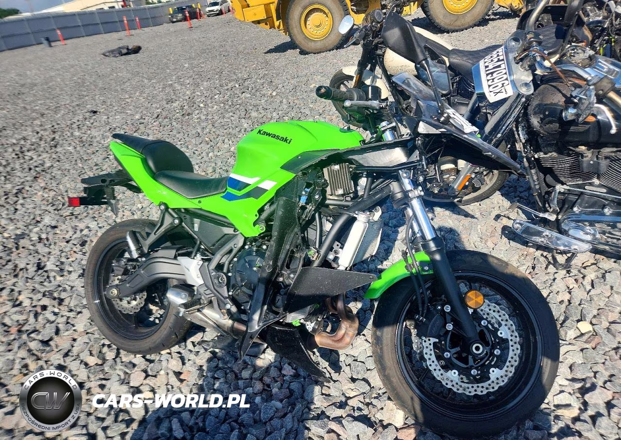 2026 Kawasaki Ex650 P – zdjęcie 1 z 9