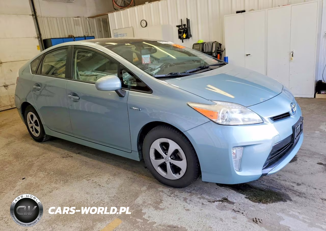 2014 Toyota Prius Four VIN:JTDKN3DU1E1790595 - 4