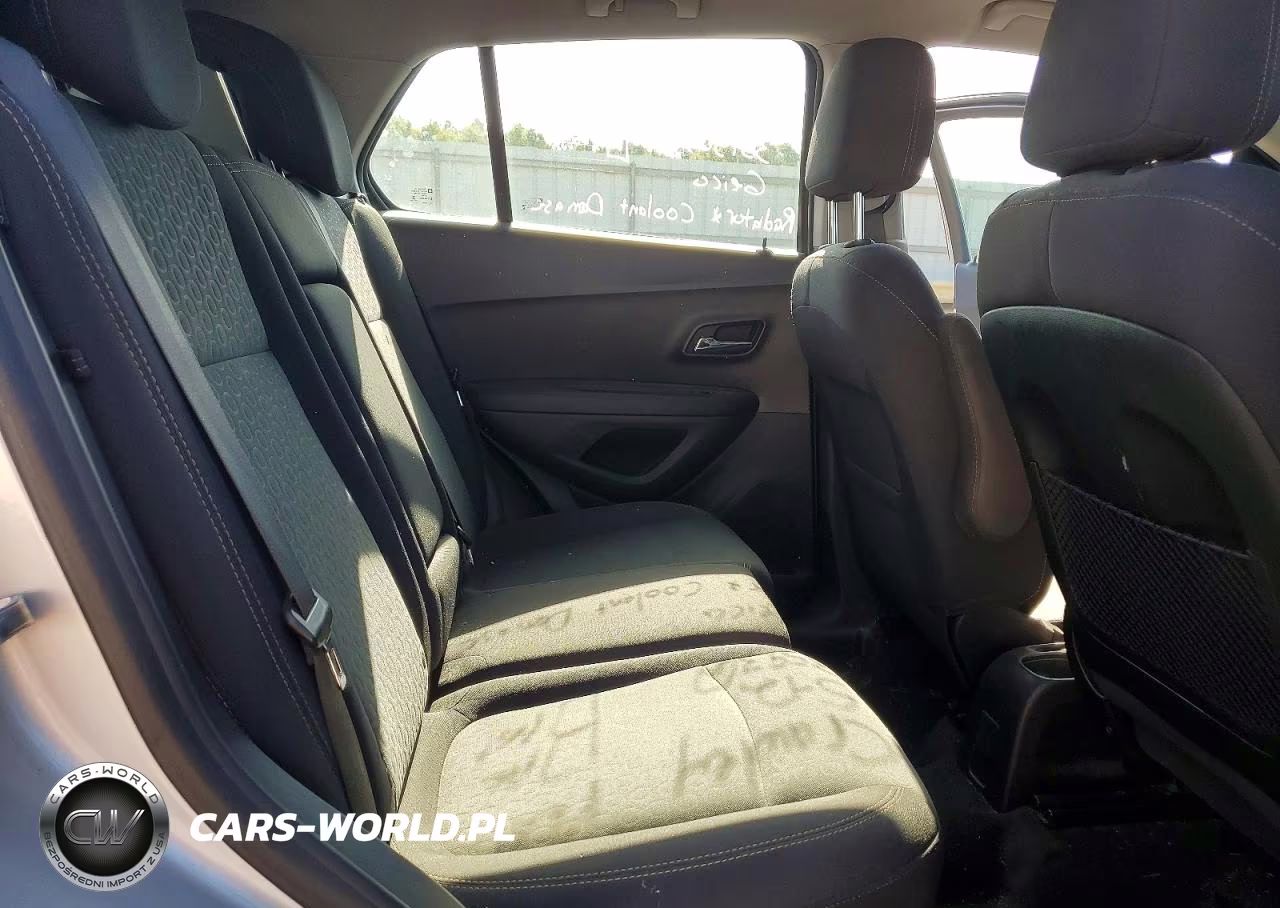 2020 Chevrolet Trax Ls VIN:3GNCJKSB5LL107211 - 11