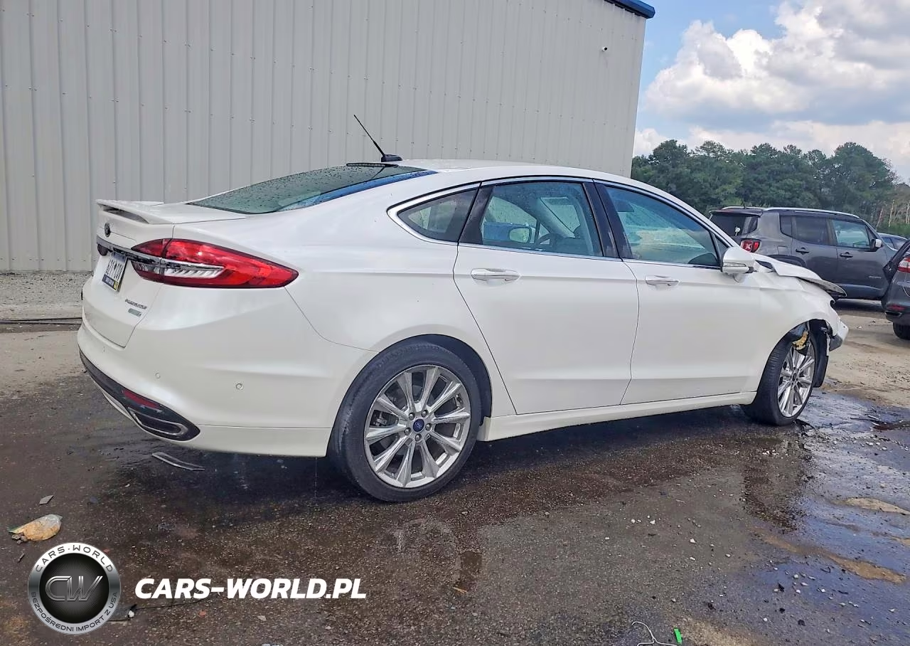 2018 Ford Fusion Titanium VIN:3FA6P0K99JR113261 - 3