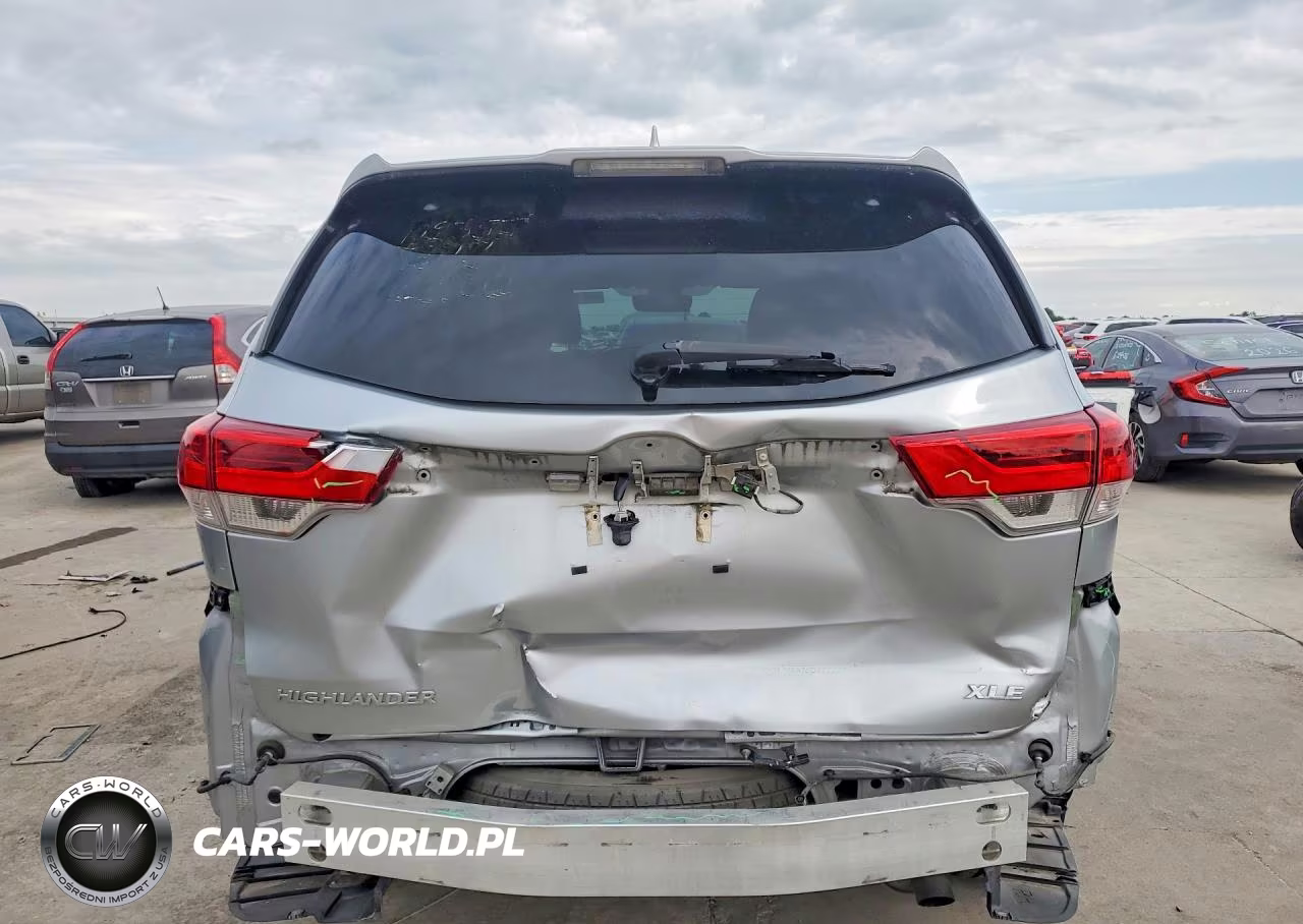 2019 Toyota Highlander Xle VIN:5TDKZRFH2KS333669 - 6