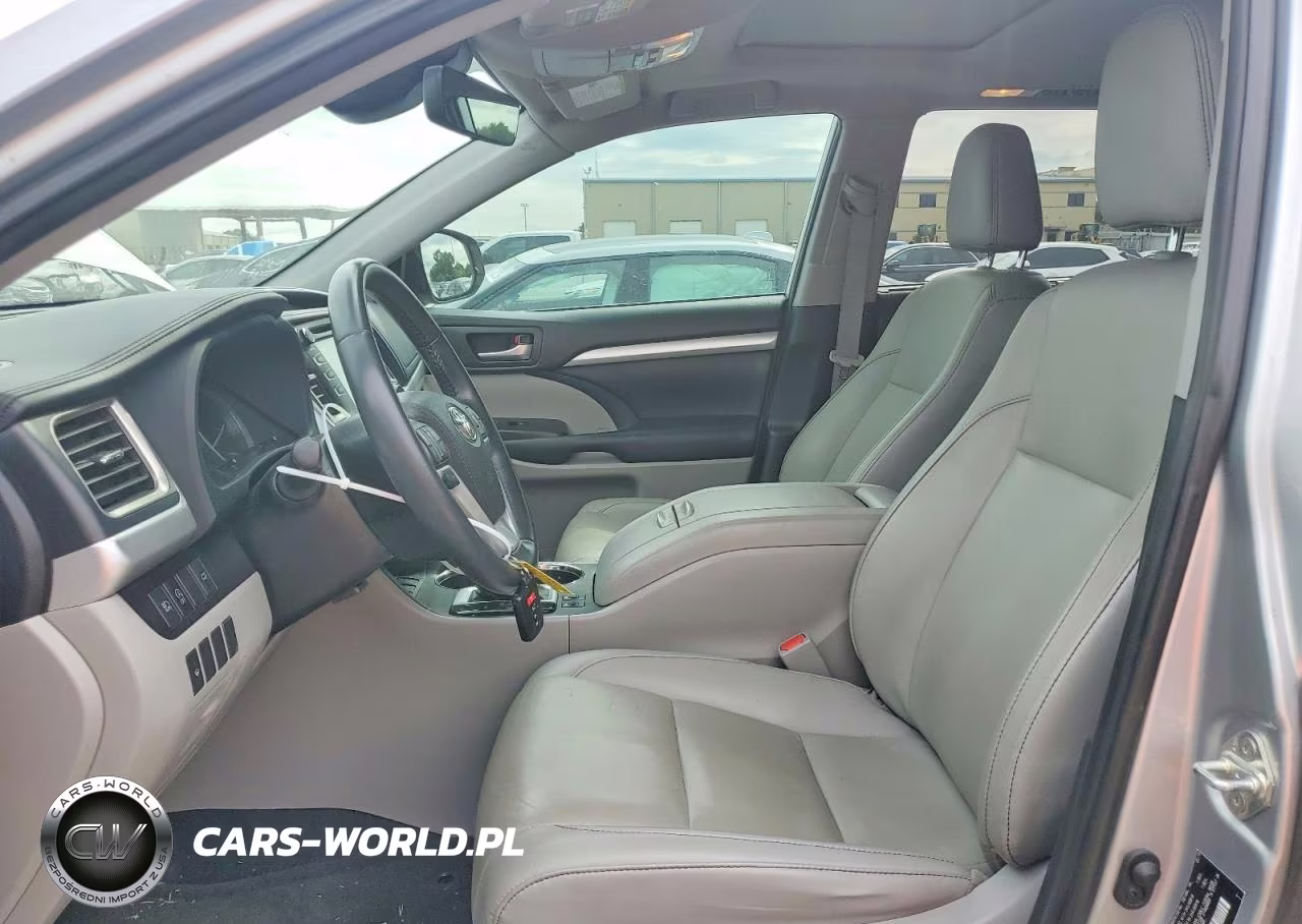 2019 Toyota Highlander Xle VIN:5TDKZRFH2KS333669 - 7