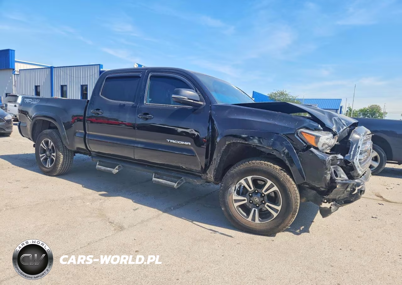 2017 Toyota Tacoma Trd Sport VIN:3TMDZ5BN4HM028048 - 4
