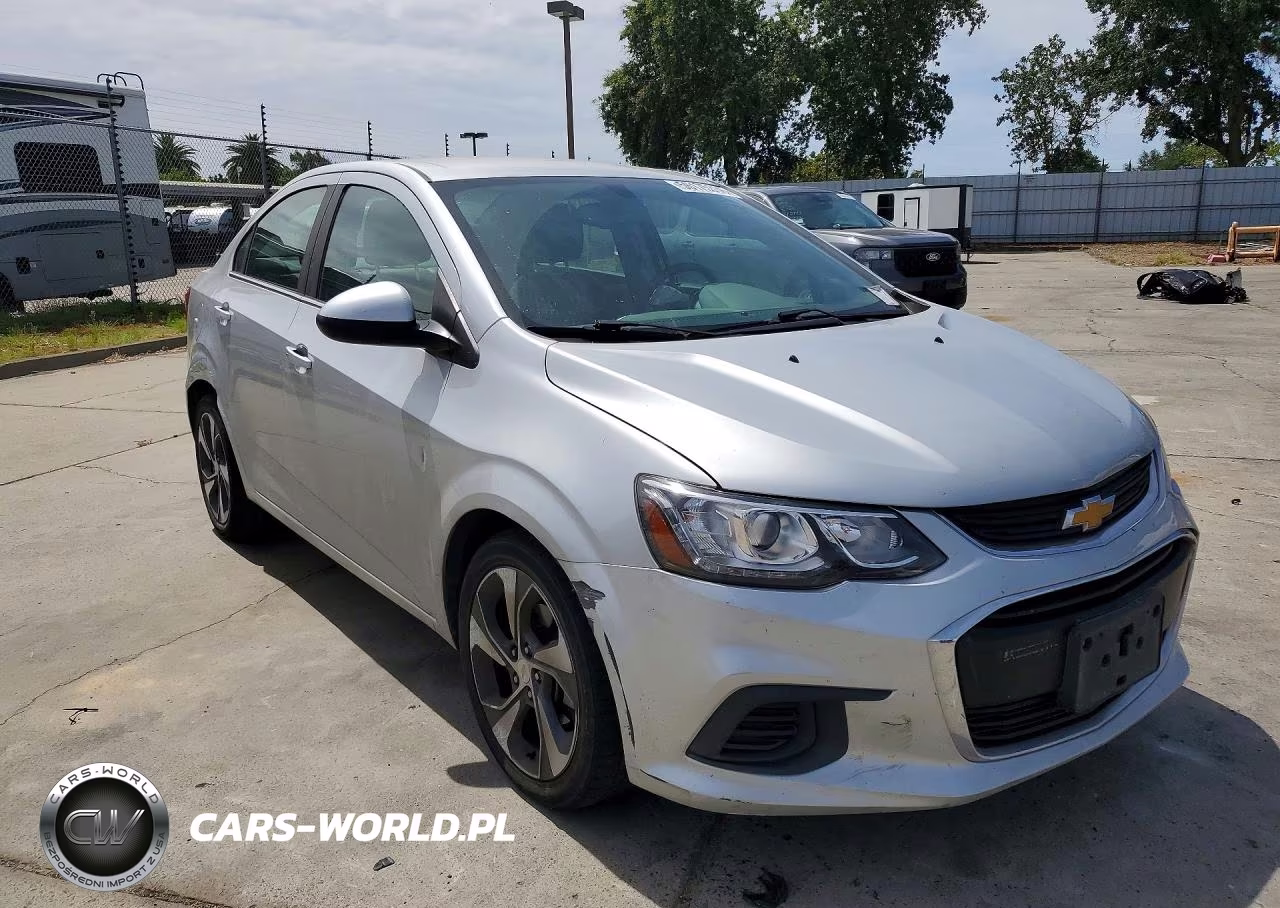 2020 Chevrolet Sonic Premier VIN:1G1JF5SB1L4114299 - 4