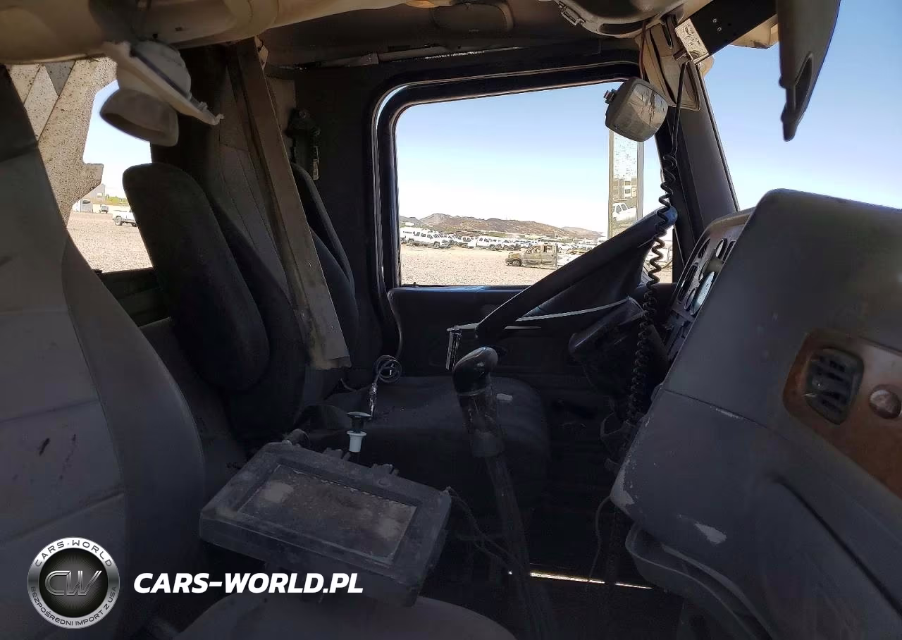 2008 Peterbilt 365 Dump Truck VIN:1XPSDU9X98D740881 - 5