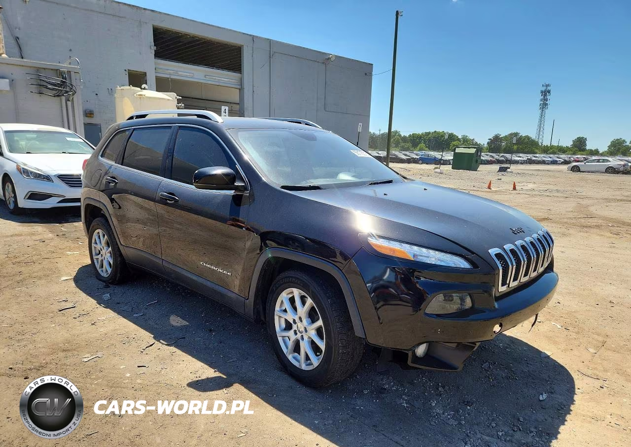 2017 Jeep Cherokee Latitude VIN:1C4PJLCB5HW540382 - 4