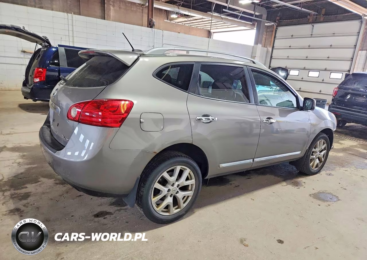 2013 Nissan Rogue S VIN:JN8AS5MV0DW646387 - 3