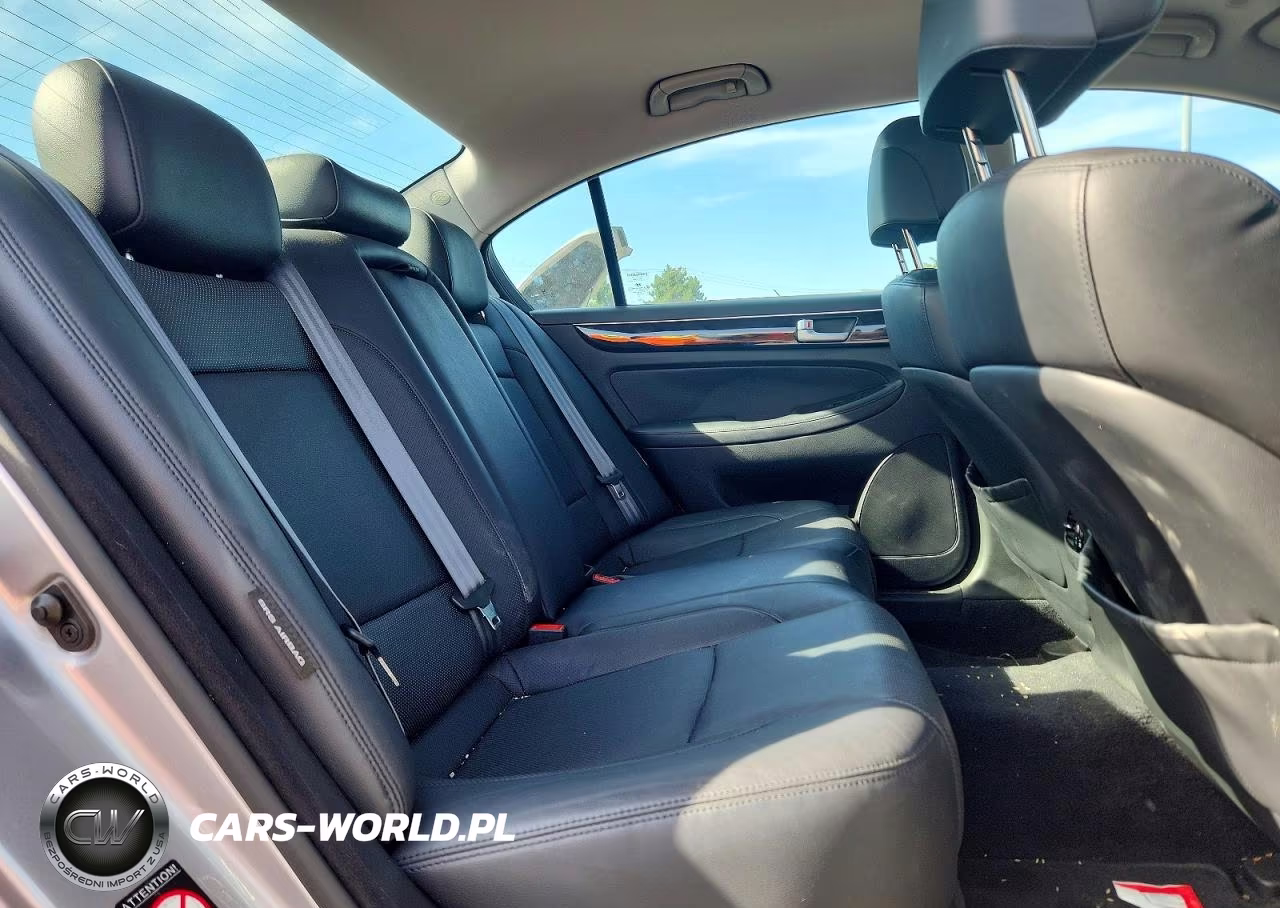 2013 Hyundai Genesis 3.8L VIN:KMHGC4DD0DU250245 - 10