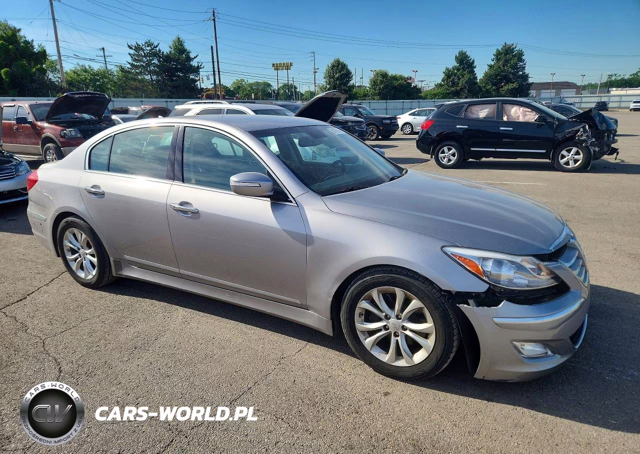 2013 Hyundai Genesis 3.8L VIN:KMHGC4DD0DU250245 - 4