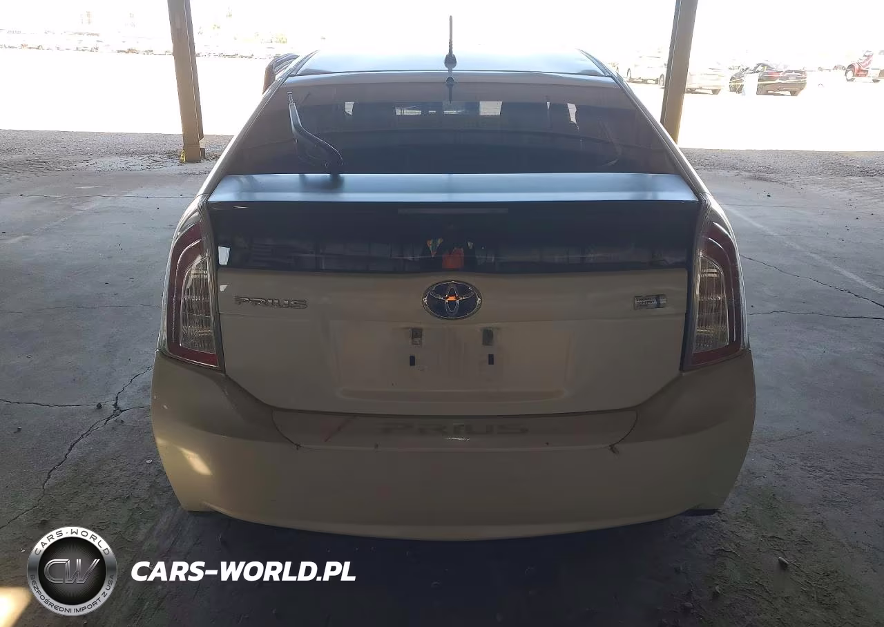2013 Toyota Prius Two VIN:JTDKN3DU5D5571775 - 6