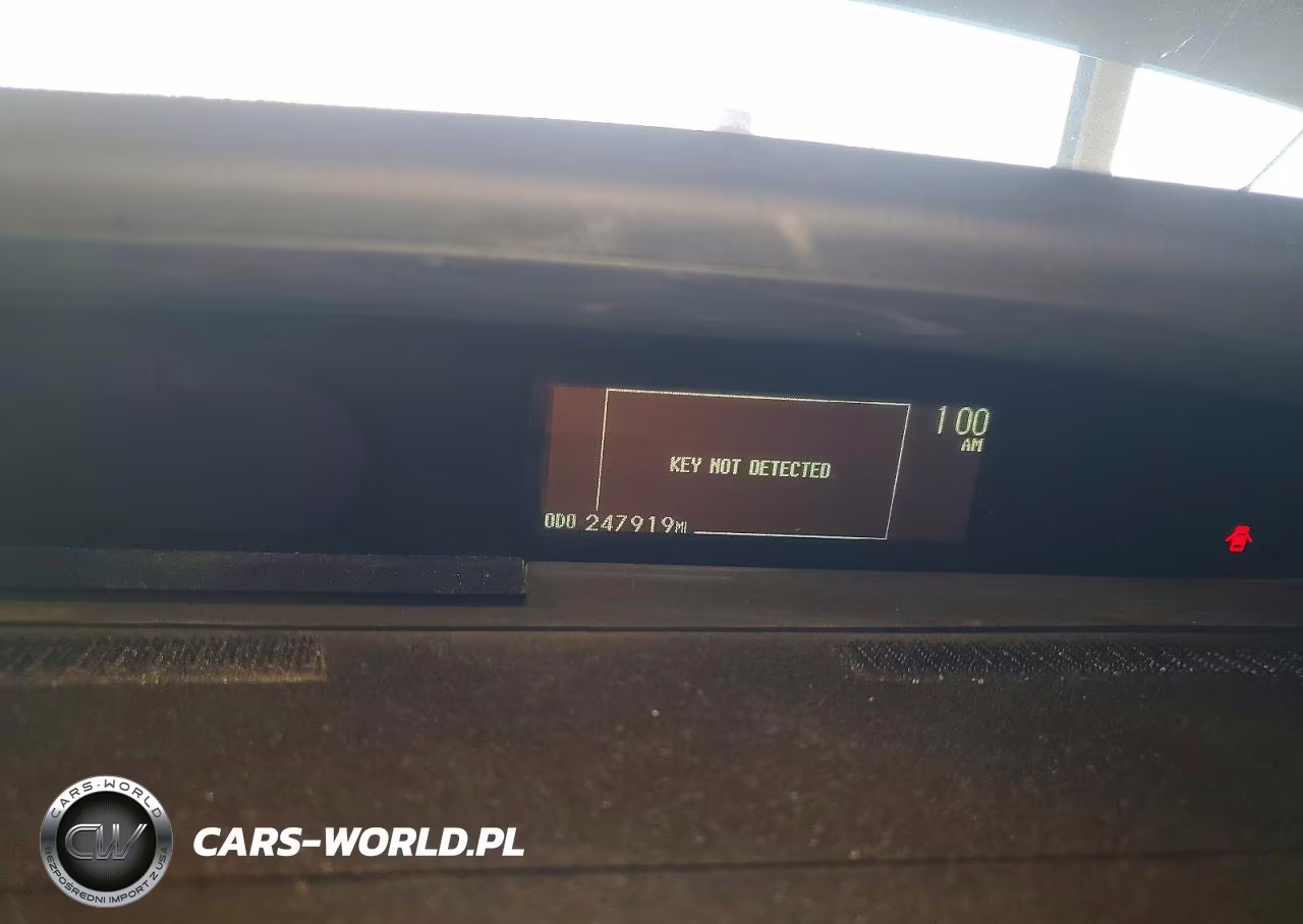 2013 Toyota Prius Two VIN:JTDKN3DU5D5571775 - 9