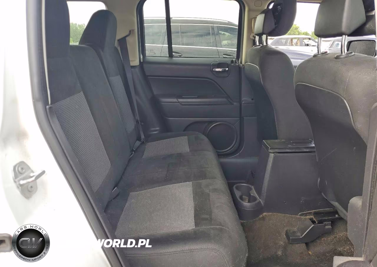 2016 Jeep Patriot Latitude VIN:1C4NJRFB5GD657685 - 11