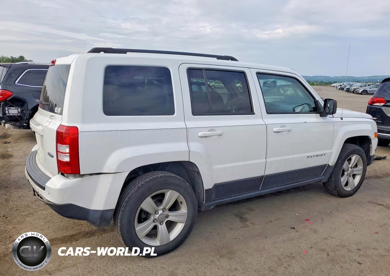 2016 Jeep Patriot Latitude VIN:1C4NJRFB5GD657685 - 3