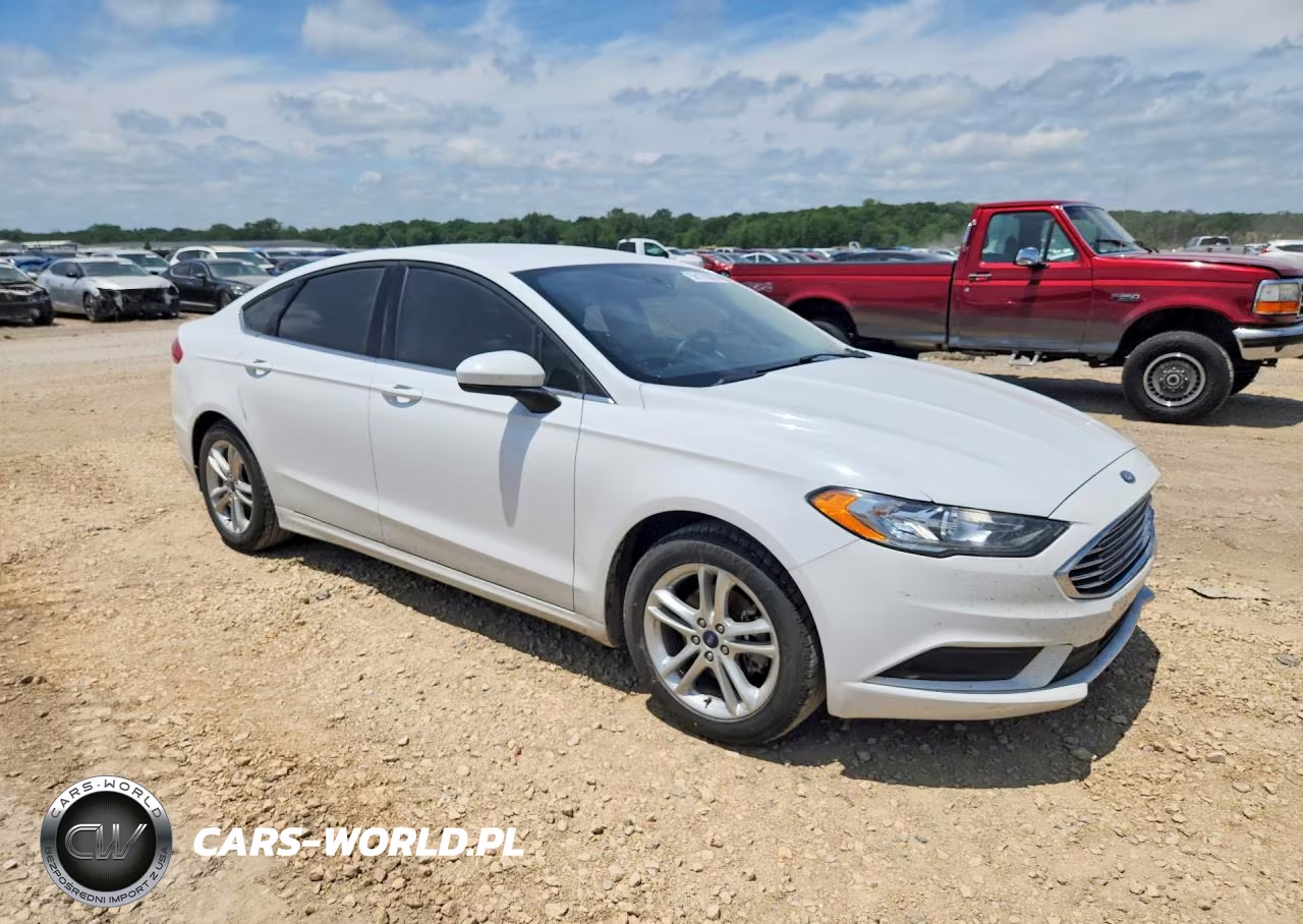 2018 Ford Fusion Se VIN:3FA6P0H77JR155983 - 4
