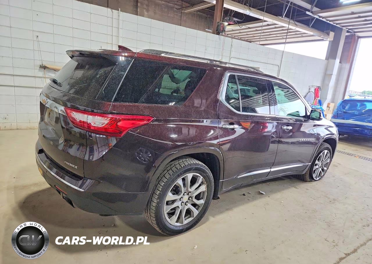 2020 Chevrolet Traverse Premier VIN:1GNEVKKW1LJ145560 - 3
