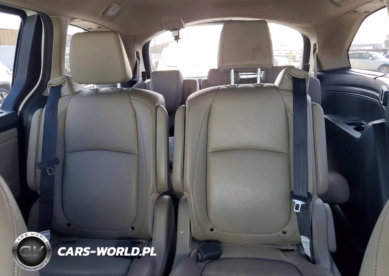 2023 Honda Odyssey Touring VIN:5FNRL6H88PB043802 - 10