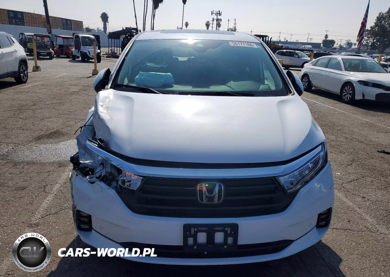2023 Honda Odyssey Touring VIN:5FNRL6H88PB043802 - 5