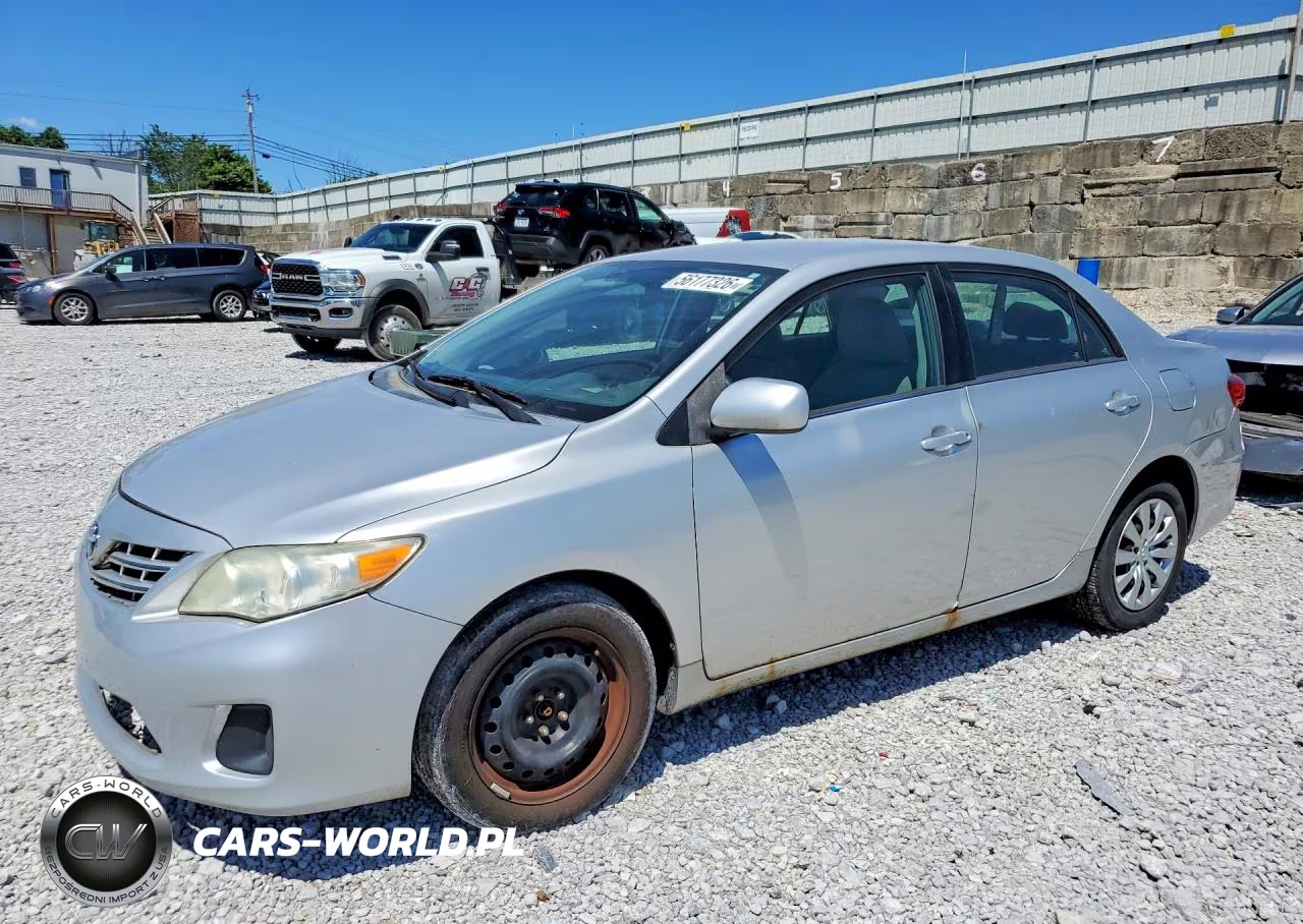 2013 Toyota Corolla Le – zdjęcie 1 z 12
