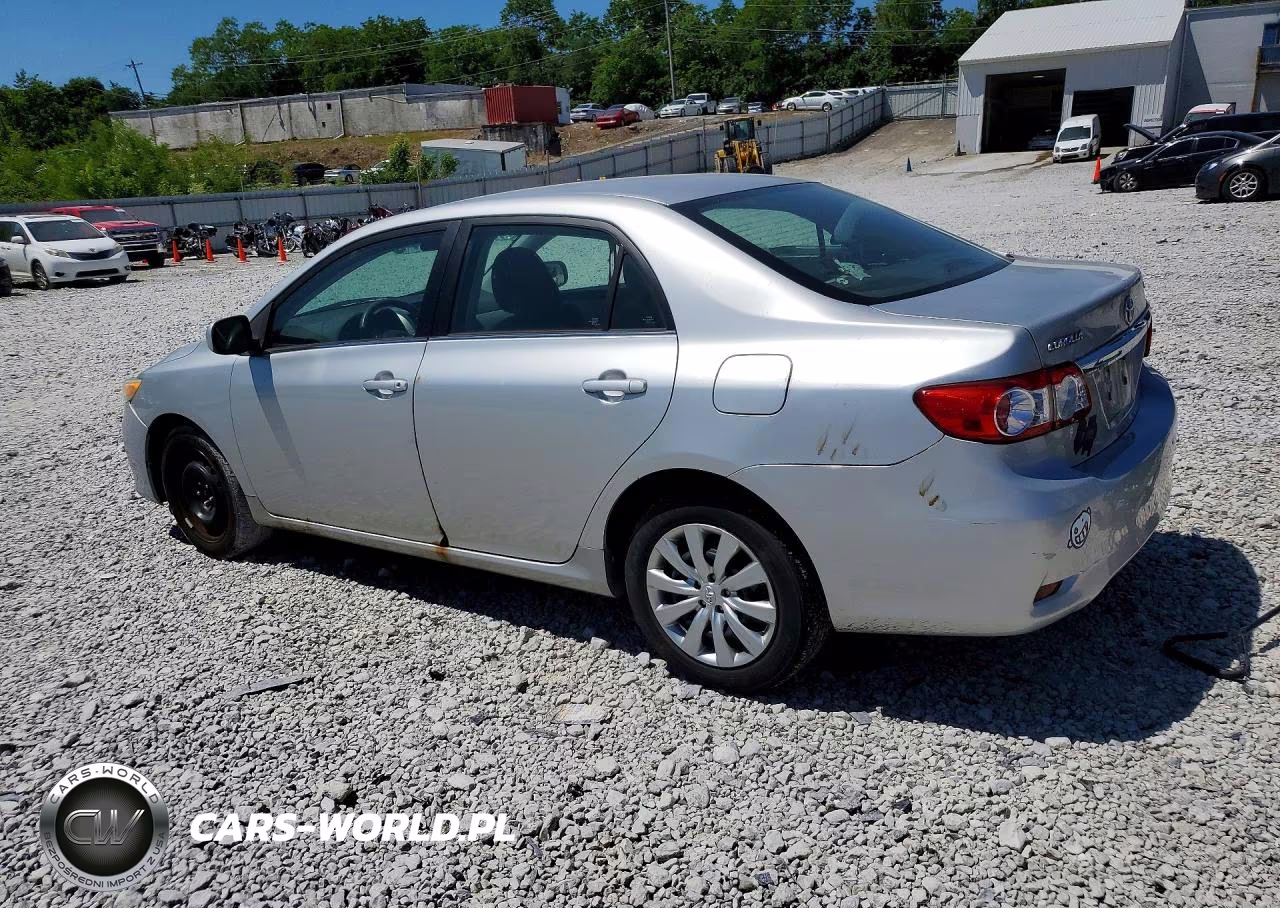 2013 Toyota Corolla Le VIN:5YFBU4EEXDP152632 - 2