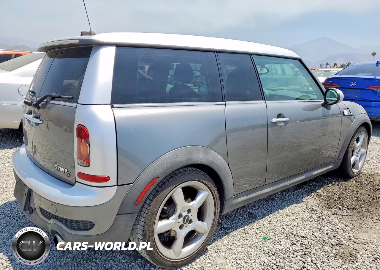 2010 Mini Cooper S Clubman VIN:WMWMM3C54ATP94223 - 3