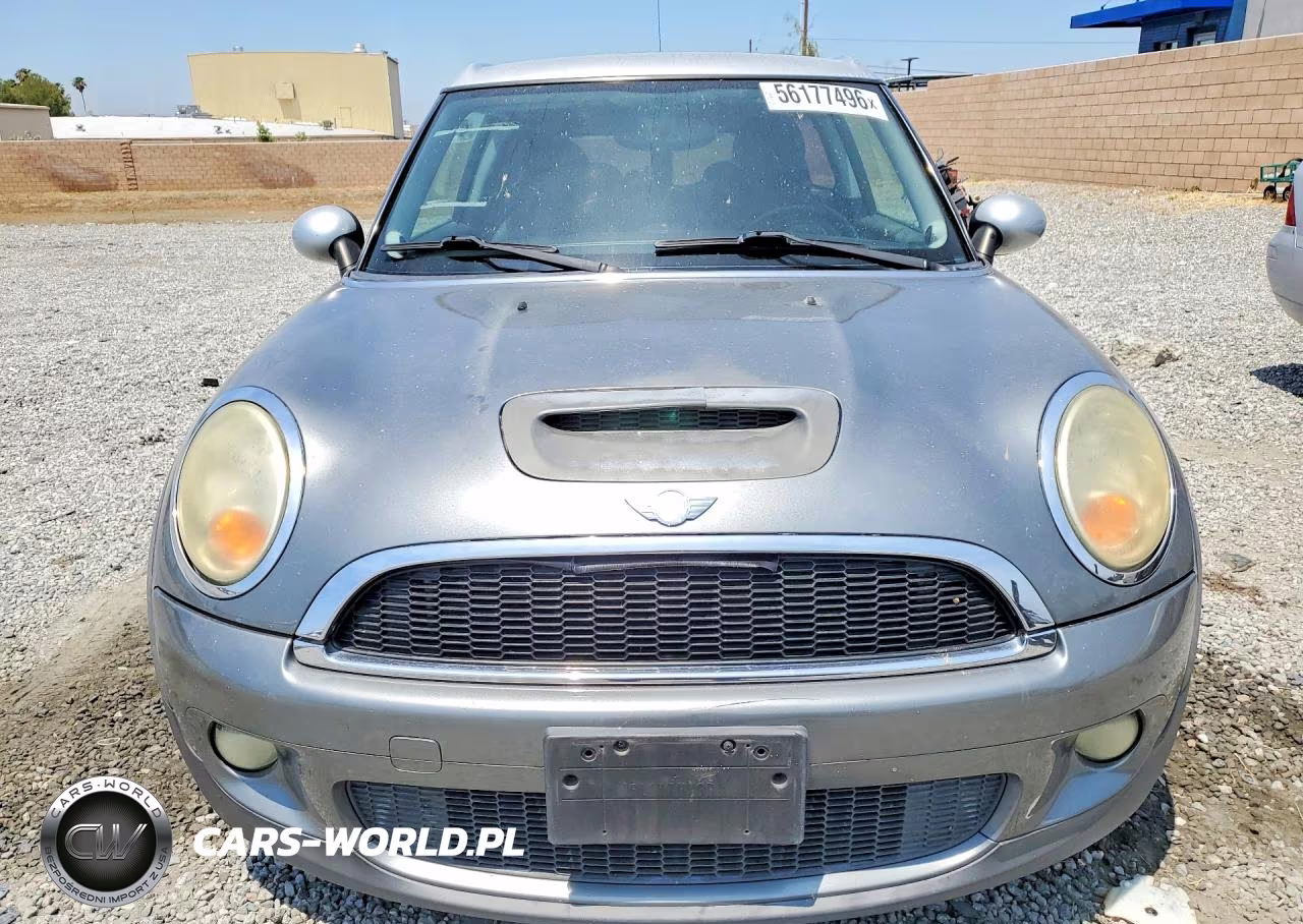 2010 Mini Cooper S Clubman VIN:WMWMM3C54ATP94223 - 5