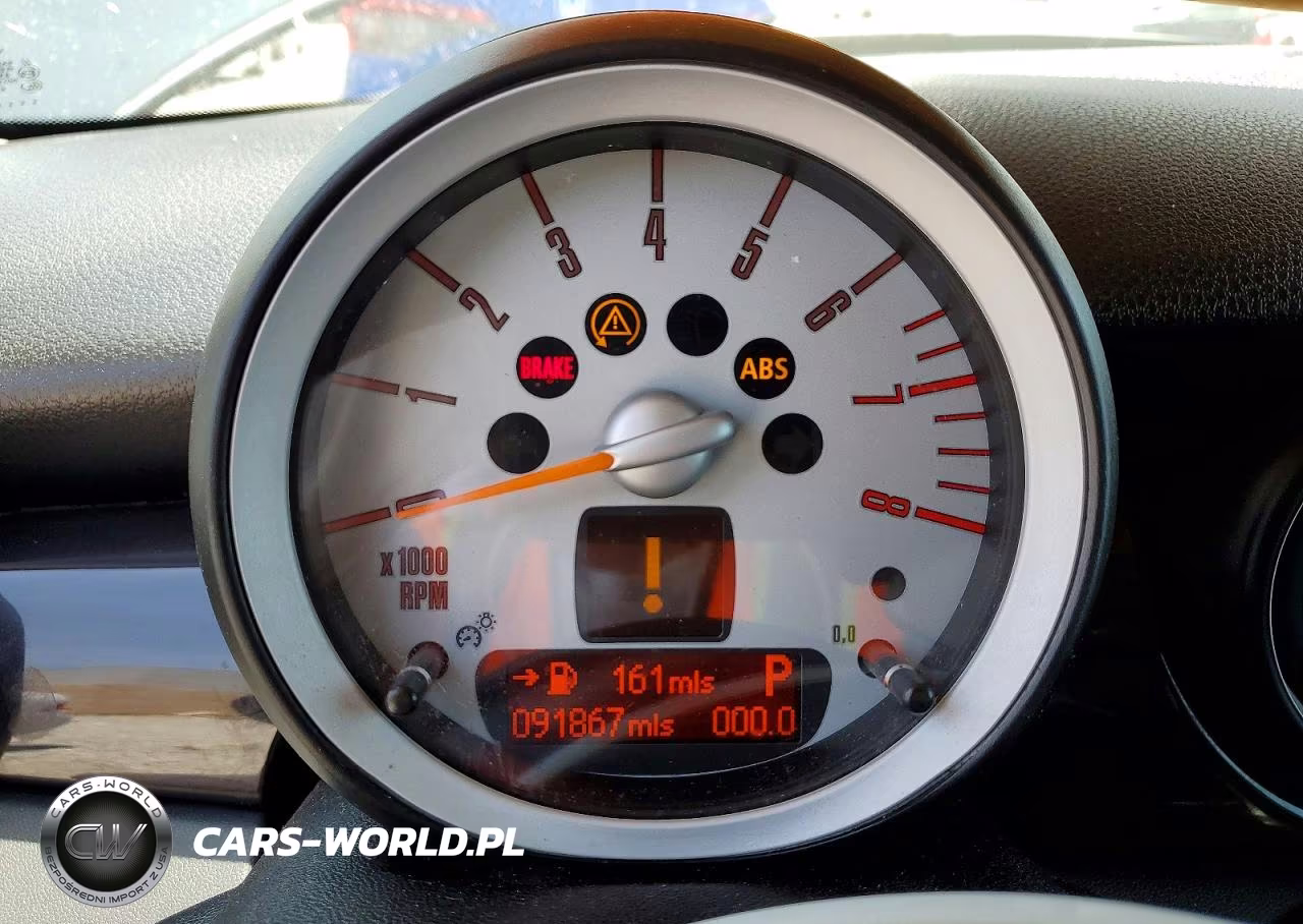 2010 Mini Cooper S Clubman VIN:WMWMM3C54ATP94223 - 9