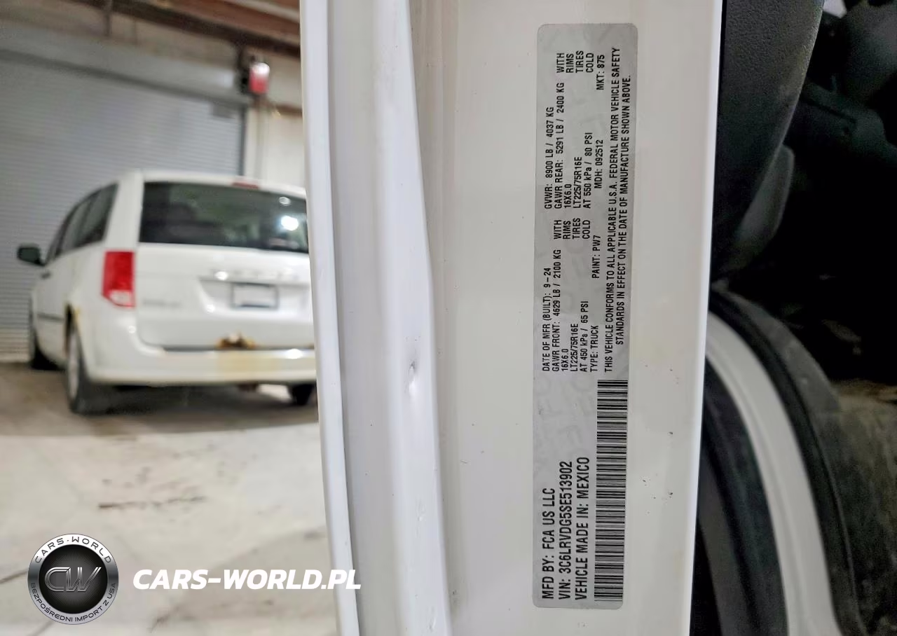 2025 Ram Promaster 2500 Delivery Van VIN:3C6LRVDG5SE513902 - 13